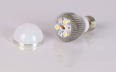 【LED球泡灯 E27 灯泡 led灯泡 led照明产品 led节能灯 led球灯】价格,厂家,图片,LED球泡灯,东莞市常平弘欣电子厂-
